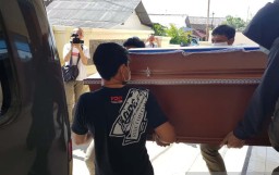 Jenazah Terduga Teroris Diambil Keluarganya