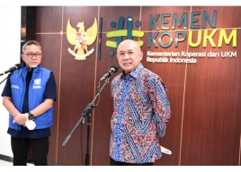 MenKopUKM Dan Mendag Sepakat Berantas Impor Pakaian Bekas Ilegal Lindungi Industri Tekstil Lokal