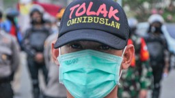 Tolak UU Cipta Kerja, 2 Juta Buruh Mogok Nasional Mulai Hari Ini