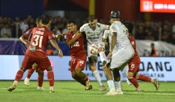 PERSIB Kembali ke Jalur Latihan, Tyronne Del Pino Siap Tempur!