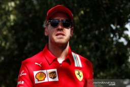 Vettel hanya Finish ke-15 di Balapan Esport