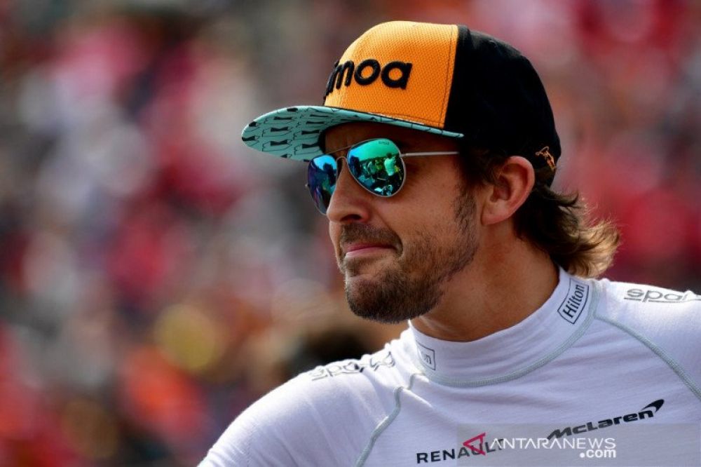 Alonso Juara Balapan Virtual