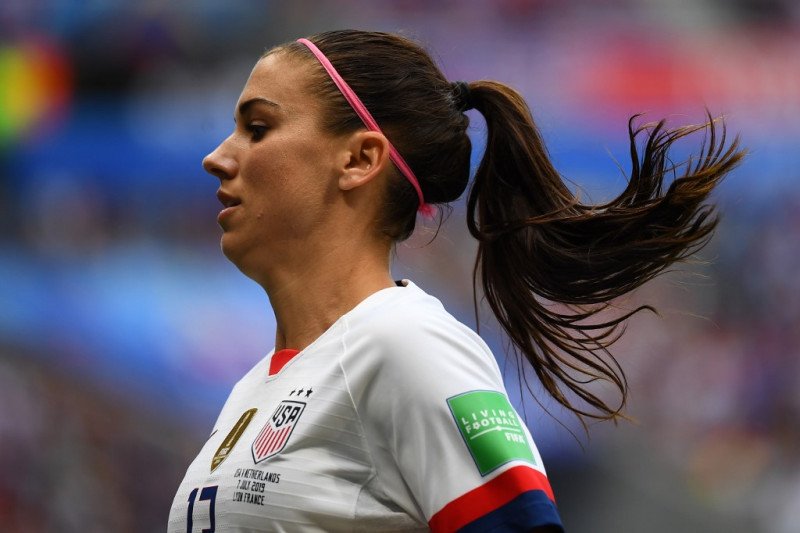Striker timnas putri Amerika Serikat Alex Morgan dalam foto arsip 7 Juli 2019 saat pertandingan final Piala Dunia Putri 2019 melawan Belanda di Stadion Lyon, Prancis. (Photo by FRANCK FIFE / AFP) (AFP/FRANCK FIFE)