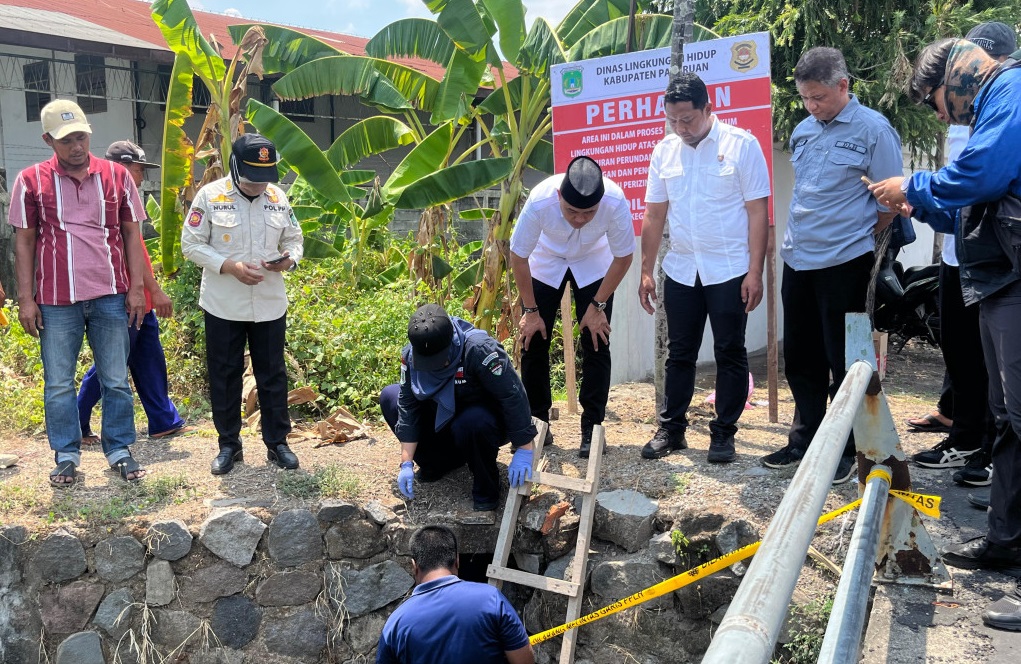 Pemerintah Kabupaten Pasuruan Tegas Tutup Saluran Pembuangan Limbah ke Sungai Dua Perusahaan