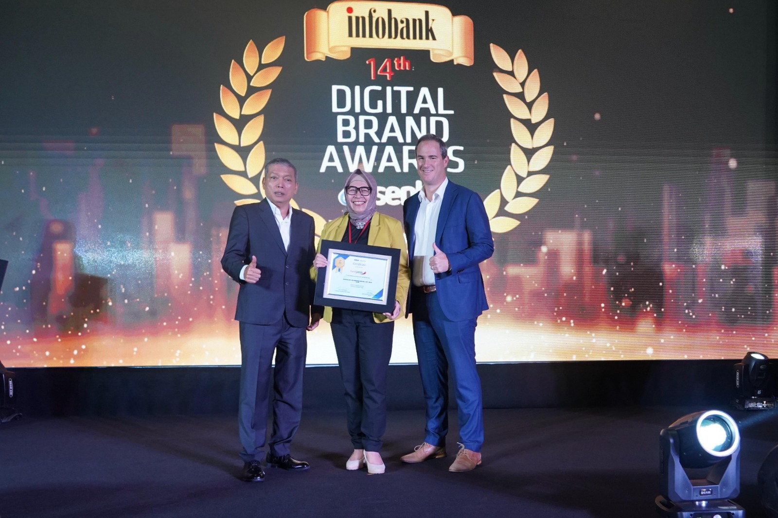 Bank Jatim Borong Delapan Penghargaan Sekaligus Dalam Ajang 14th Infobank-Isentia Digital Brand Recognition 2025