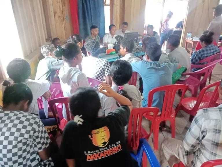 Sebanyak 1.243 warga wajib KTP-El Kecamatan Lamba Leda, Kabupaten Manggarai Timur (Matim), Provinsi Nusa Tenggara Timur (NTT). POLCE/HMP