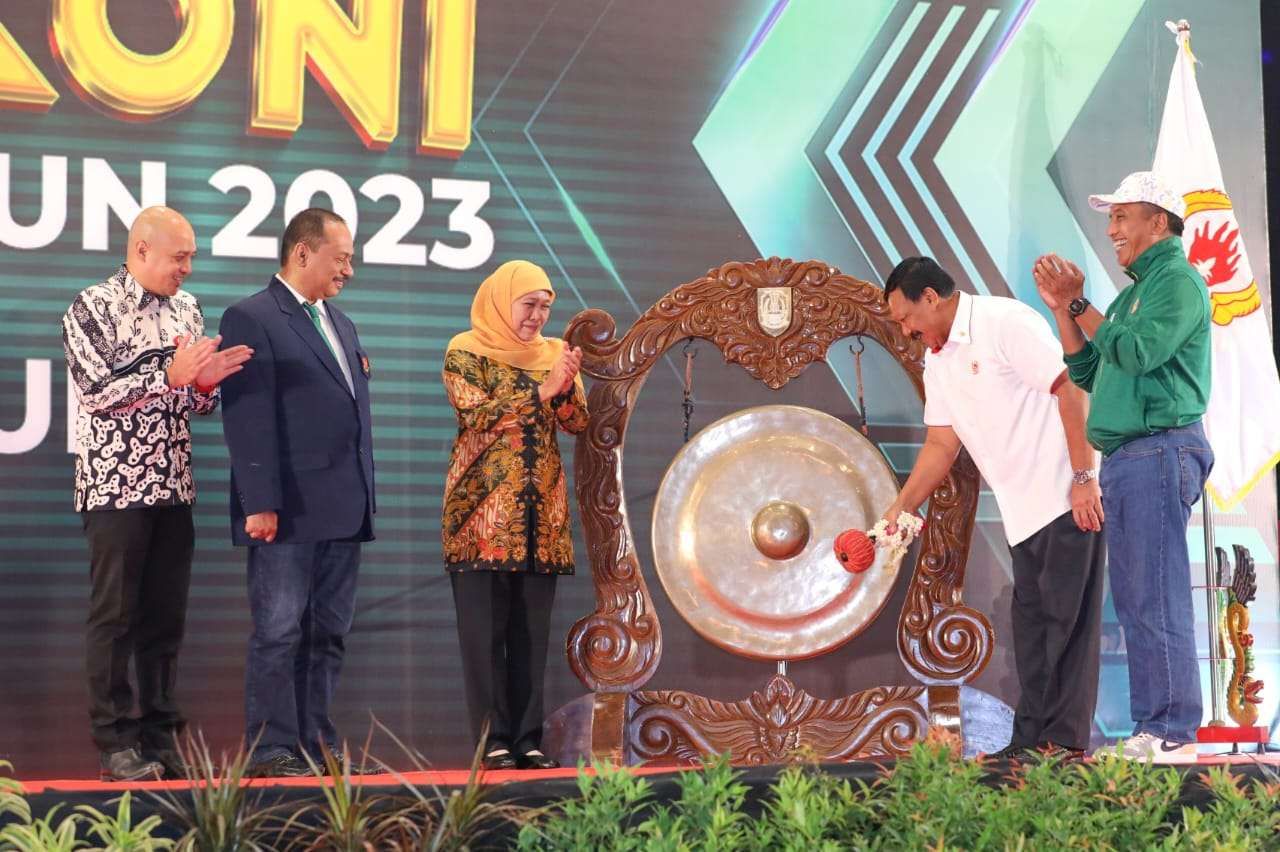 Gubernur Khofifah, saat membuka Rapat Kerja Provinsi KONI Provinsi Jawa Timur Tahun 2023, yang diselenggarakan oleh di Grand City Mall Surabaya, Rabu (30/5/2023). 