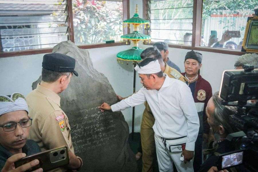 Pemerintah Provinsi Jawa Barat mendorong Pemerintah Kota Bogor untuk menyesuaikan kembali rencana pembangunan kawasan Bumi Ageung Batutulis agar sejalan dengan visi besar menghadirkan Museum Pakuan Pajajaran. 