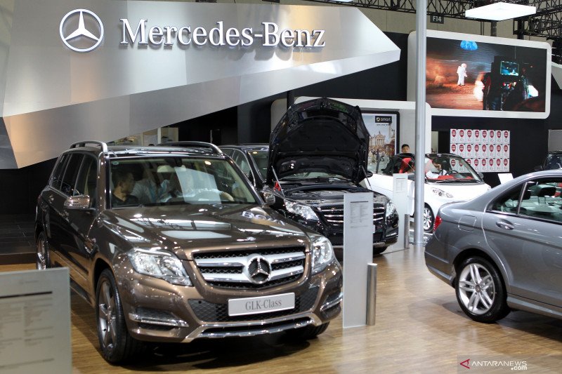 Mercedes-Benz GLK (Via Reuters/Imagine China/dycj)

