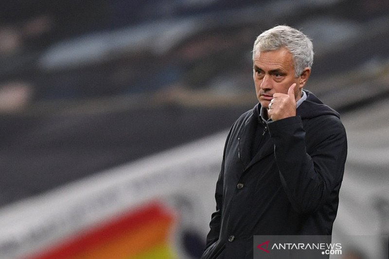 Pelatih Spurs asal Portugal Jose Mourinho.(Pool via REUTERS/NEIL HALL)

