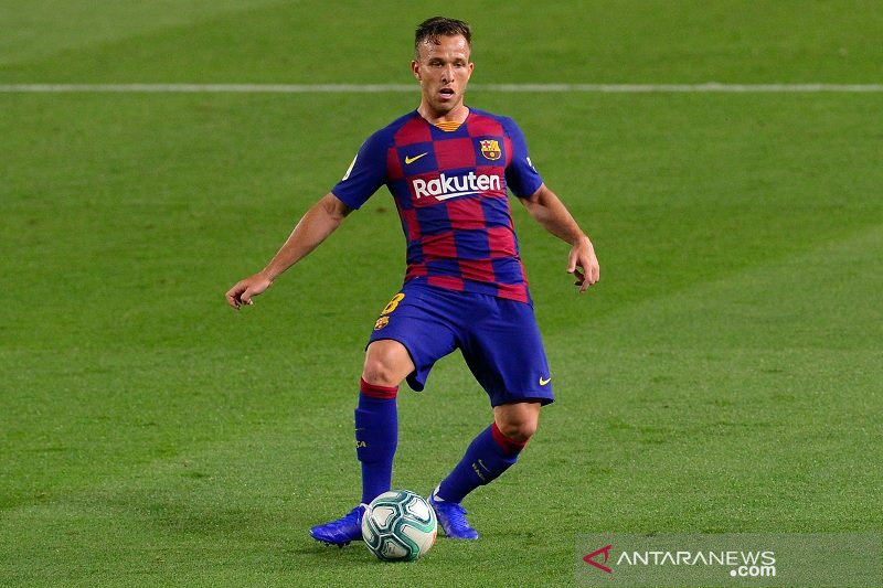 Juventus dan Barcelona Sepakat Tukar Tambah Arthur Melo dan  Pjianic