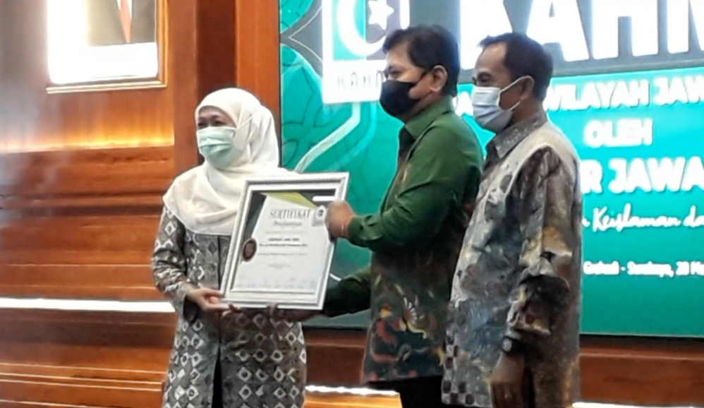 KAHMI Jatim Beri Award ke Khofifah Terkait Penanganan COVID-19