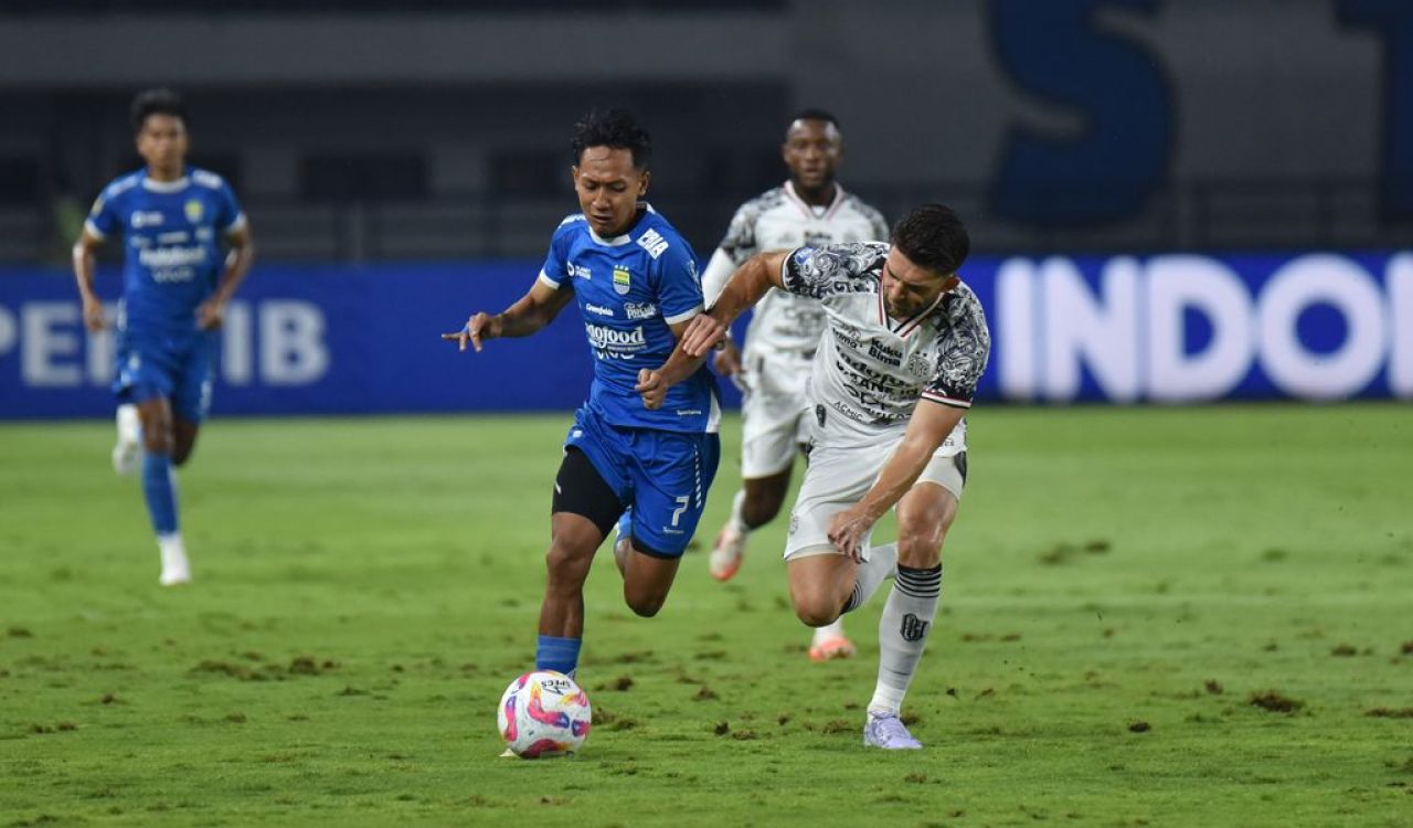 PERSIB Bangkit dan Menang, Bojan Hodak Tetap Soroti Evaluasi Tim