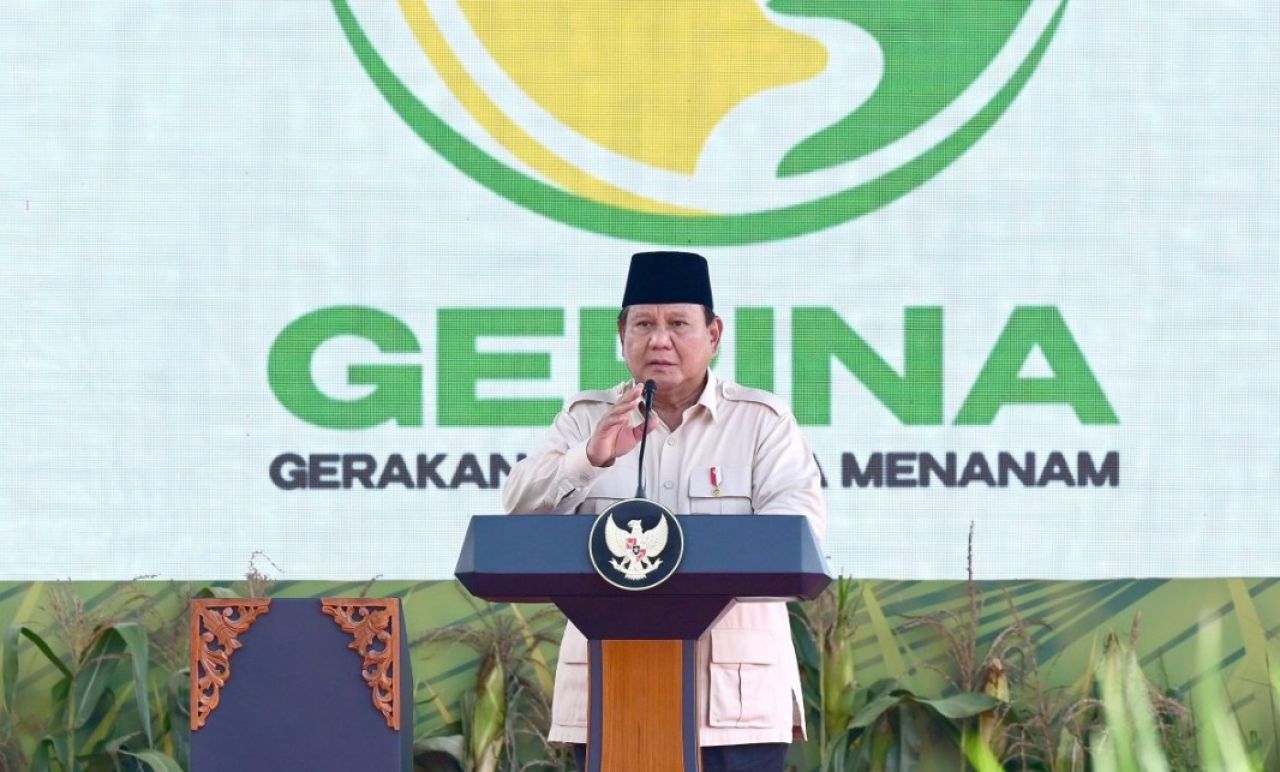Presiden Prabowo Subianto secara resmi meluncurkan program Gerakan Indonesia Menanam (Gerina) yang digelar di Kabupaten Banyuasin, Provinsi Sumatra Selatan, pada Rabu, 23 April 2025. Foto: BPMI Setpres/Muchlis Jr