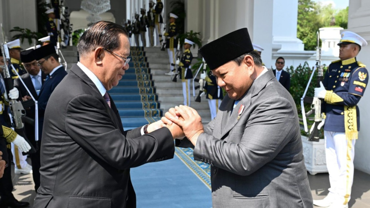 Presiden Prabowo Subianto menerima kunjungan resmi Presiden Senat Kerajaan Kamboja, Samdech Akka Moha Sena Padei Techo Hun Sen di Istana Merdeka, Jakarta, pada Senin, 5 Mei 2025 Foto: BPMI Setpres/Cahyo