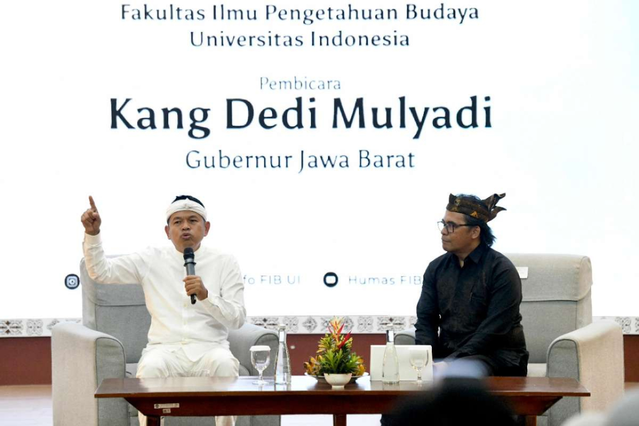 Gubernur Jawa Barat Dedi Mulyadi saat menjadi narasumber dalam Kuliah Umum Fakultas Ilmu Pengetahuan Budaya (FIB) Universitas Indonesia, dengant tema "Nilai-nilai Budaya dan Tata Kelola Pemerintahan", di Auditorium Gedung IX FIB UI, Kota Depok, Selasa (27