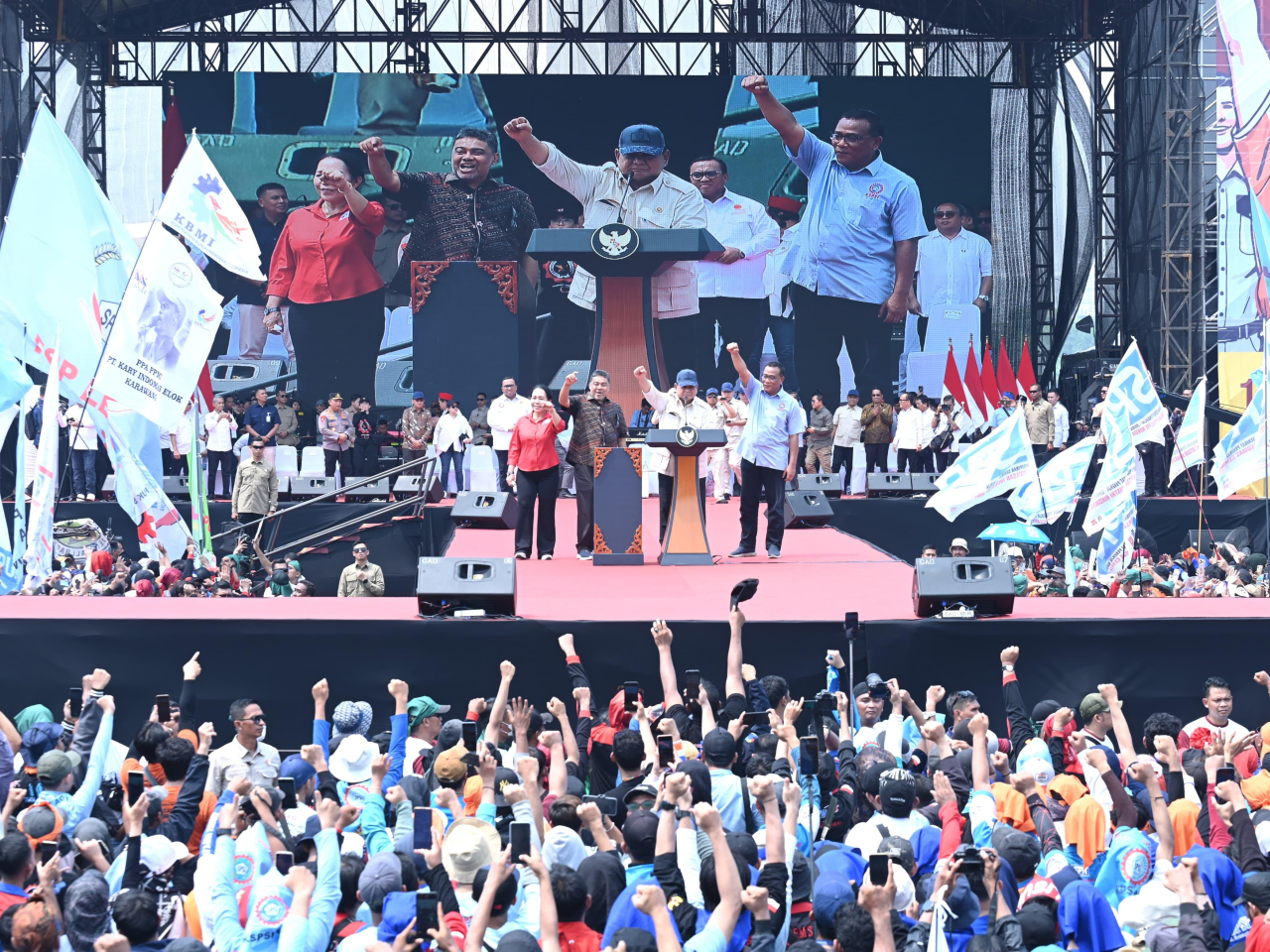 Peringatan Hari Buruh Internasional di Monumen Nasional, pada Kamis, 1 Mei 2025 dihadiri langsung oleh Presiden Prabowo Subianto. Foto: BPMI Setpres/Kris