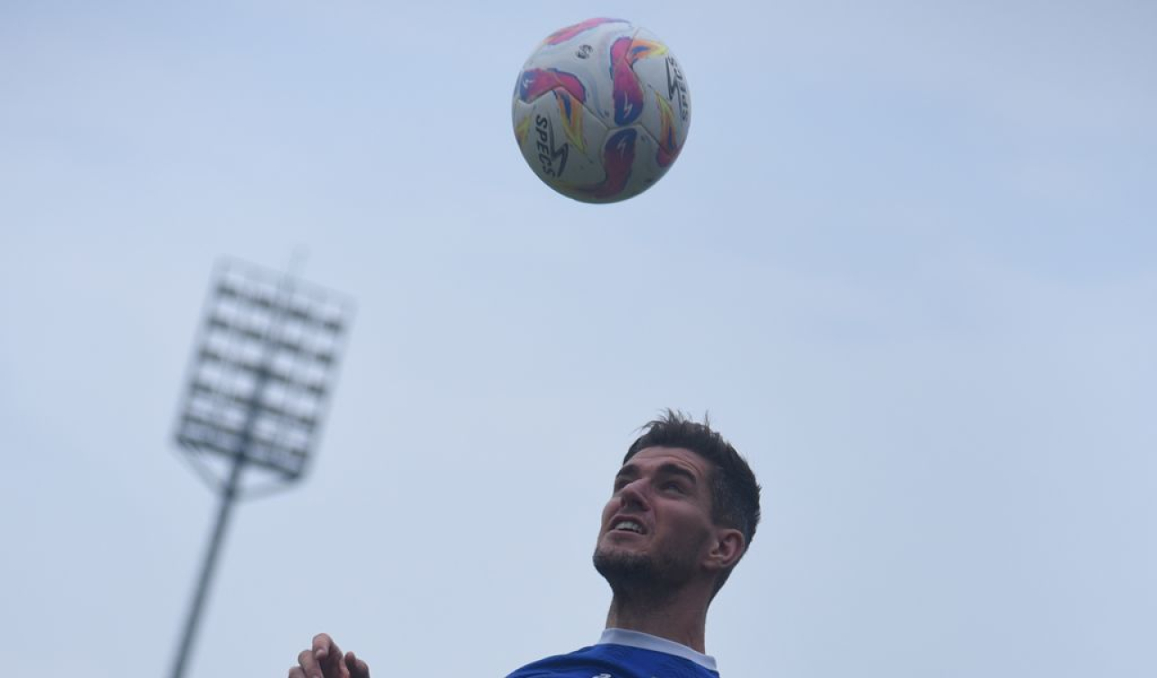 Bek PERSIB, Nick Kuipers berlatih di SPOrT Jabar, Arcamanik, Kota Bandung, Selasa, 13 Mei 2025. (PERSIB.co.id/Sutanto Nurhadi Permana)
