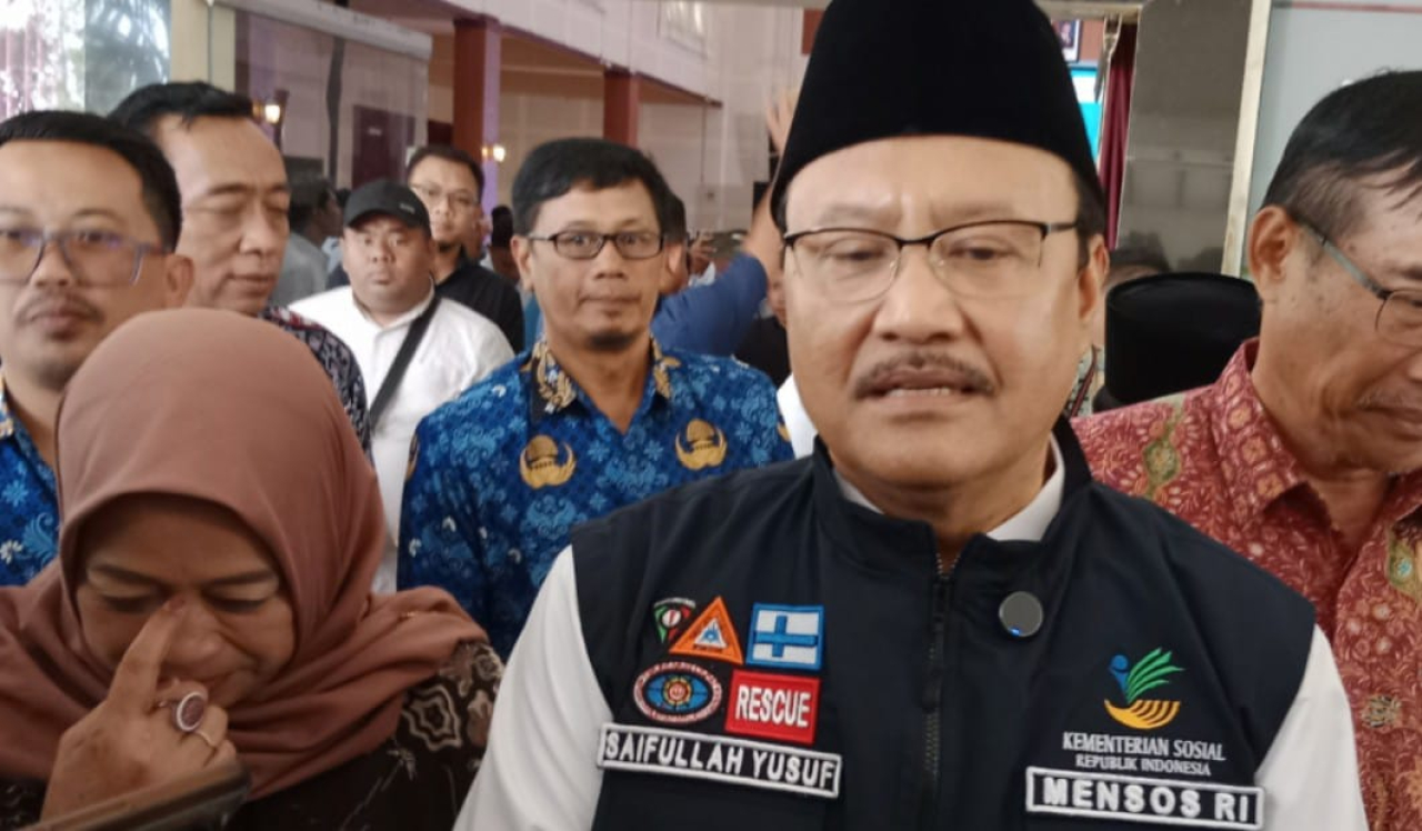 Menteri Sosial Saifullah Yusuf