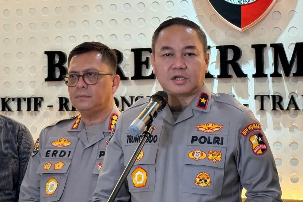 Kepala Biro Penerangan Masyarakat Divhumas Polri Brigjen Pol. Trunoyudo Wisnu Andiko saatmemberikan keterangan pers pada awak media di Gedung Bareskrim Polri, Jakarta, Selasa(20/5/2025)