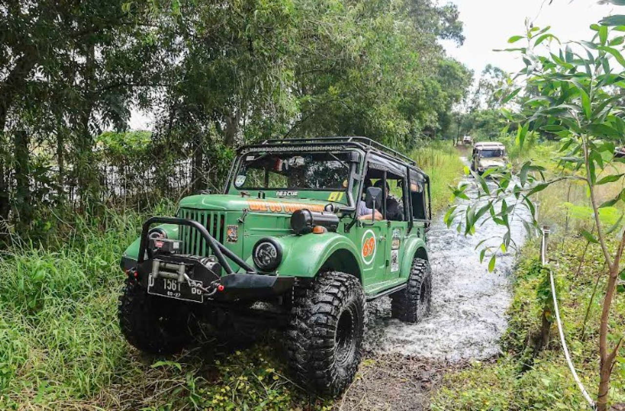 Pemkot Surabaya tengah menyiapkan destinasi wisata baru berbasis petualangan alam berupa Offroad Adventure di kawasan Taman Hutan Raya (Tahura) Pakal, Surabaya Barat