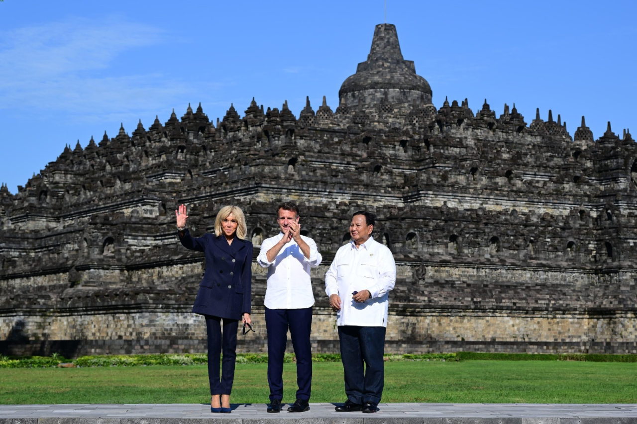 Macron Kunjungi Borobudur, Puji Keagungan Warisan Budaya Indonesia