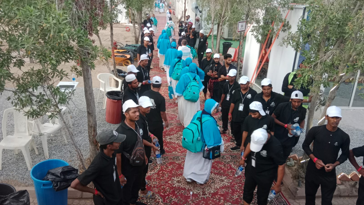 foto dokumen : jamaah dilarang membawa koper besar ke Arafah. cukup membewa tas ransel.