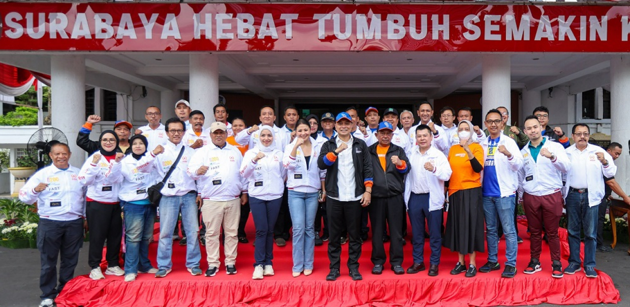 Sebanyak 1.228 atlet dilepas langsung oleh Wali Kota Surabaya Eri Cahyadi untuk berlaga di Pekan Olahraga Provinsi (Porprov) Jawa Timur IX Tahun 2025, dalam sebuah seremoni penuh motivasi dan harapan besar, Jumat (13/6/2025) sore