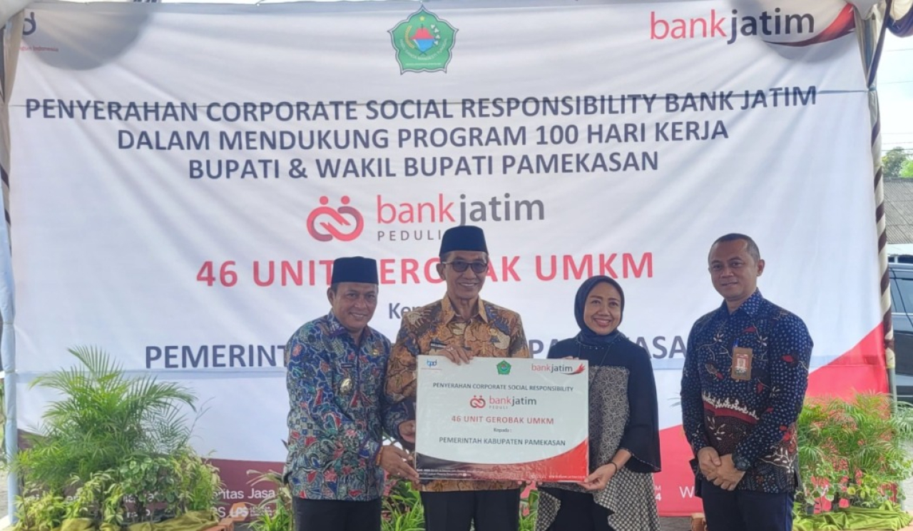 Bank Jatim secara resmi telah menyerahkan CSR ke Pemkab Pamekasan