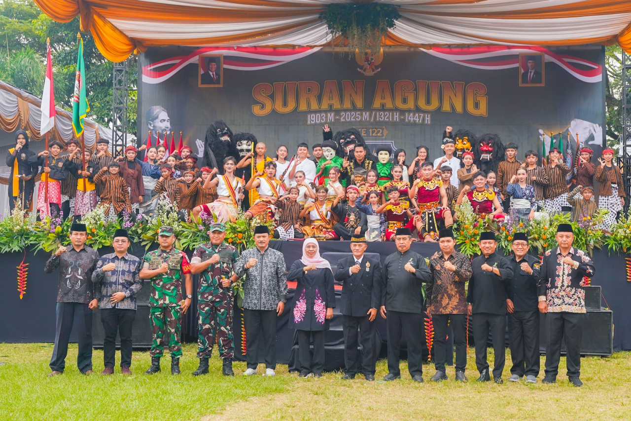 Peringatan Suran Agung ke-122 Persaudaraan Setia Hati Winongo (PSHW) Tunas Muda Madiun di Lapangan Winongo, Kecamatan Manguharjo, Kota Madiun, Minggu (6/7)