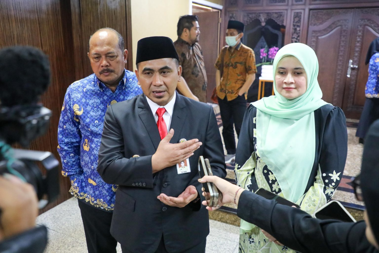 Taj Yasin, saat diwawancarai di kantornya, Kamis (17/7/2025).