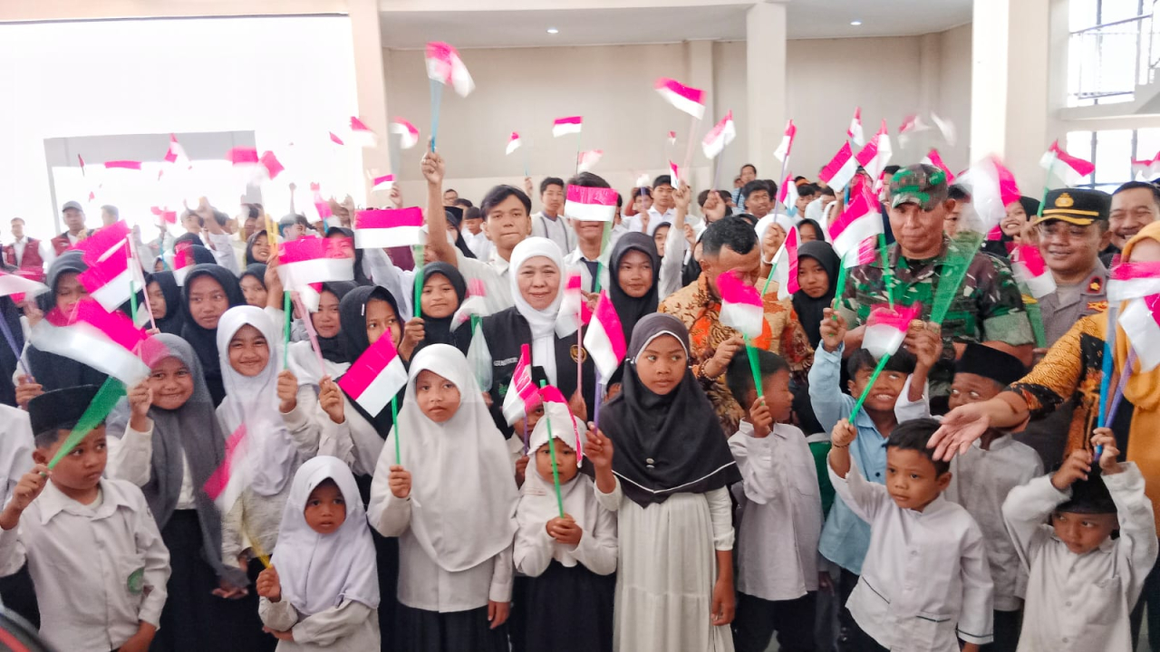 Menanam Asa dari Pinggiran: Gubernur Khofifah Temui Siswa Sekolah Rakyat Terintegrasi di Ponorogo