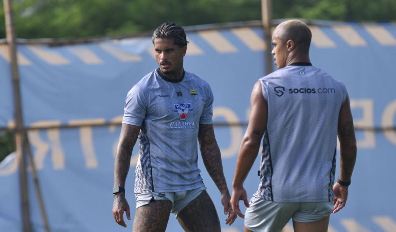 Penyerang baru PERSIB, Ramon Tanque dan Wiliam Marcilio. (PERSIB.co.id/Barly Isham)