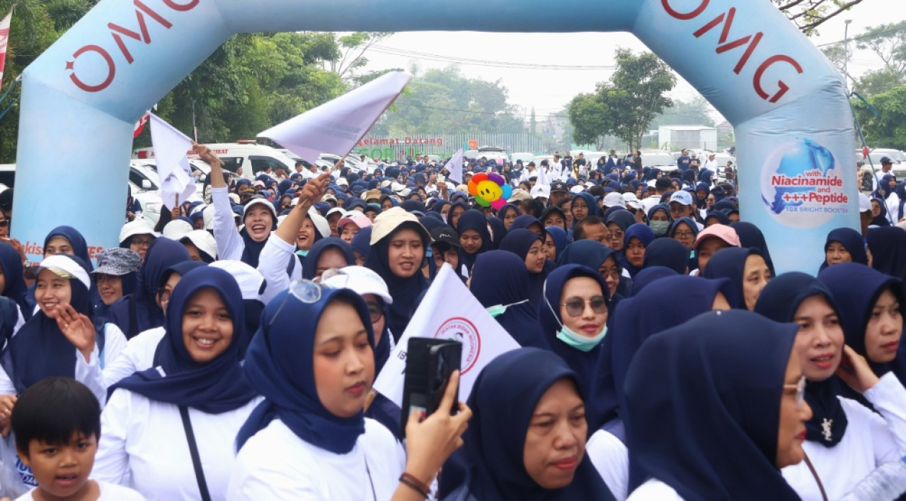 Fun Walk 1.000 Bidan Bojonegoro Berlangsung Semarak, Makin Sehat dengan Senam Bahagia Makmur dan Membanggakan