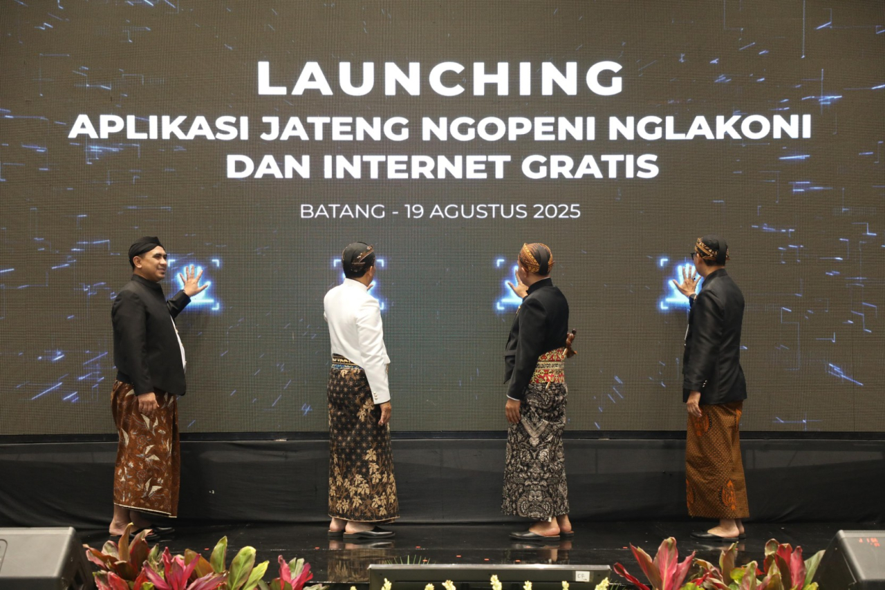 Gubernur Jawa Tengah Ahmad Luthfi meresmikan aplikasi super canggih bernama Jateng Ngopeni Nglakoni (JNN), Selasa (19/8).