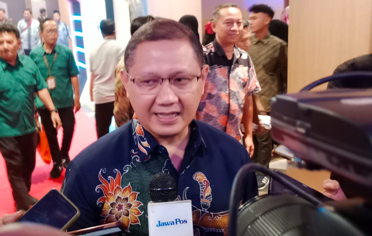 Kepala Dindik Jatim, Aries Agung Paewai