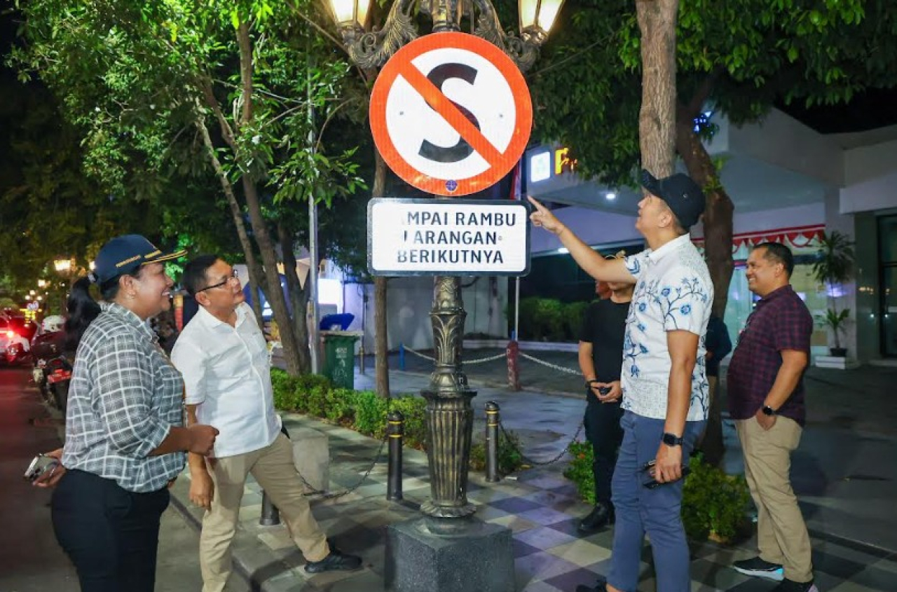 Jalan Tunjungan lebih tertib, lebih nyaman, dan tentu saja lebih layak sebagai destinasi publik