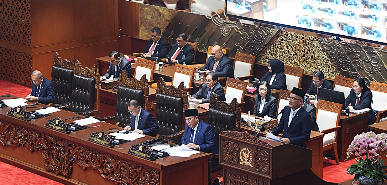 Ketua Komisi VIII DPR RI Marwan Dasopang dalam laporannya menyampaikan terkait RUU tentang Perubahan Ketiga atas UU Nomor 8 Tahun 2019 tentang Penyelenggaraan Ibadah Haji dan Umrah di DPR RI, Jakarta, Selasa (26/8/2025).