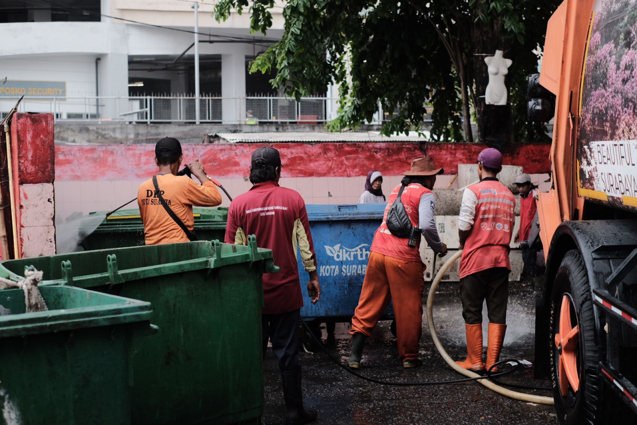 Pemkot Surabaya Siapkan Ruang Khusus di TPS untuk Tampung Sampah Besar