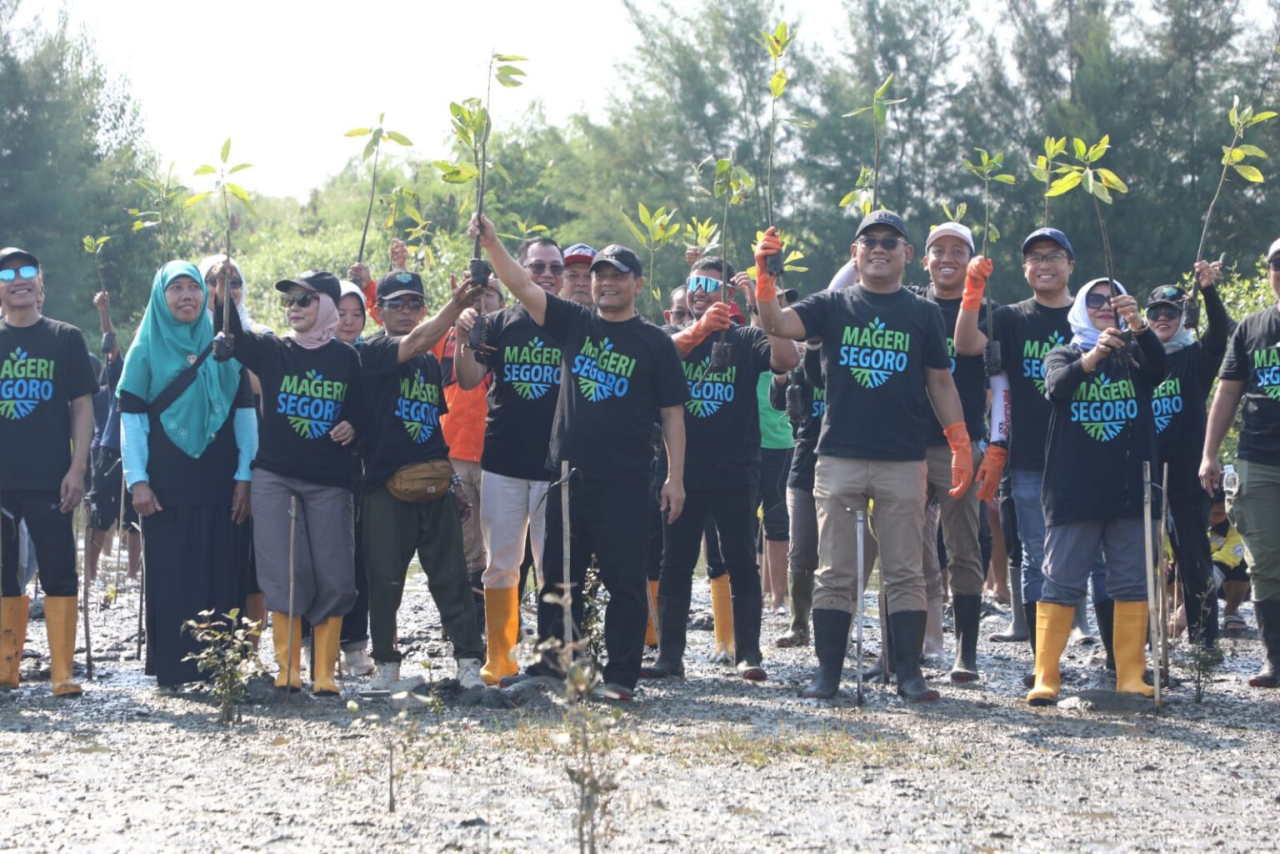 Gerakan Mageri Segoro yang digagas Gubernur Jawa Tengah Ahmad Luthfi, menjadi napas baru bagi warga pesisir untuk menjaga laut dan daratan tetap bersahabat.