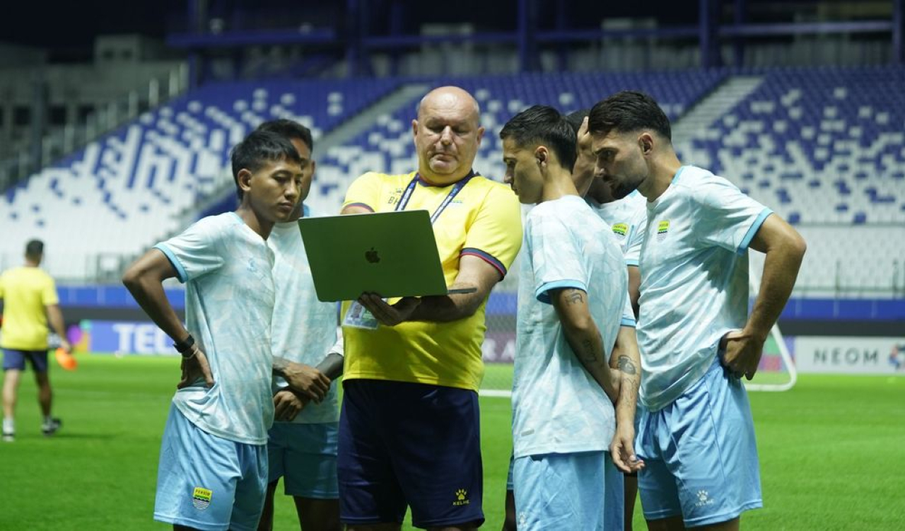 pelatih Bojan Hodak