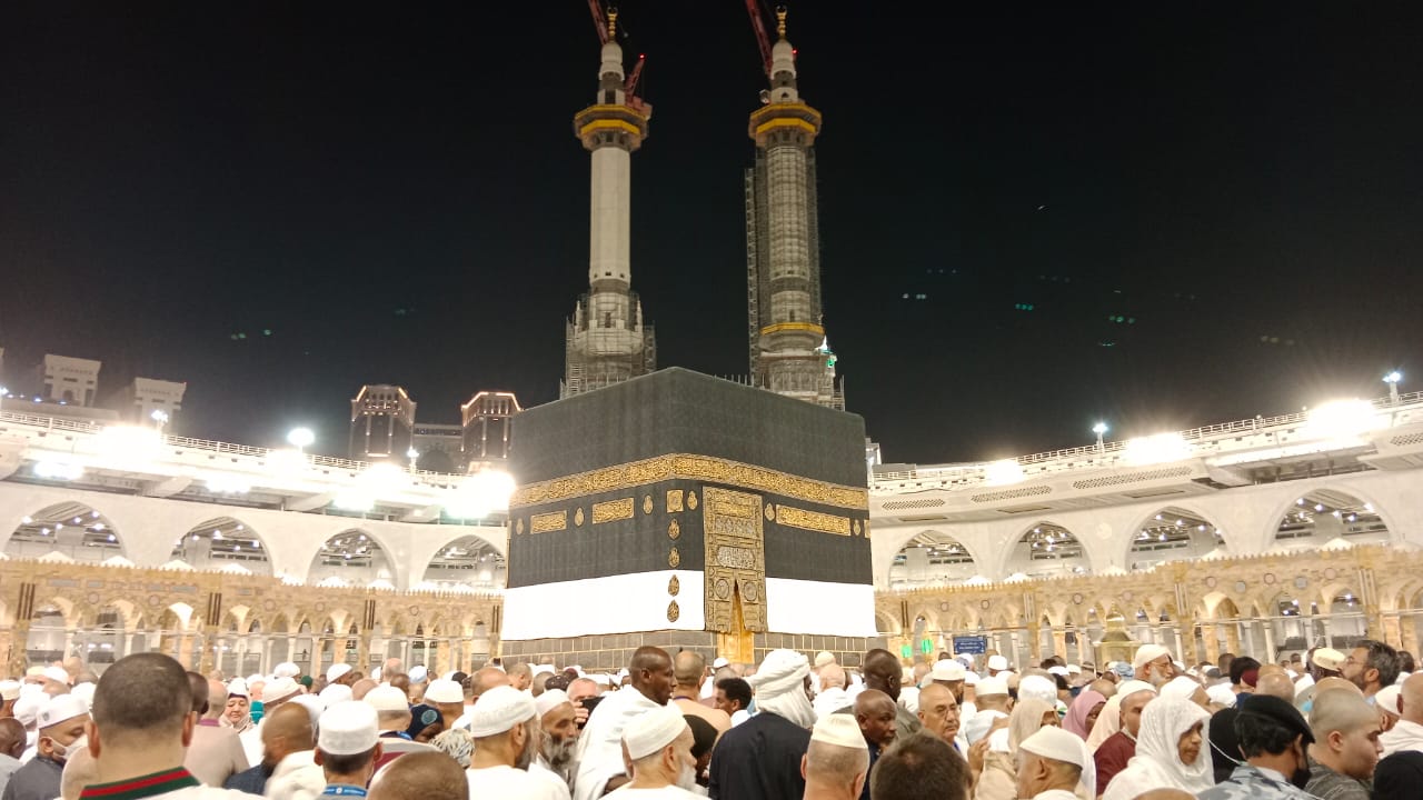 “Ketika Umrah Mandiri Dilegalkan: Antara Kemandirian Jamaah dan Runtuhnya Ekonomi Umat”