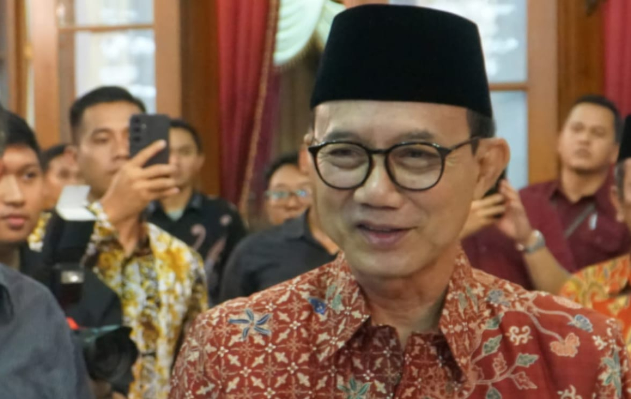 Ketua Steering Committee (SC) Konferda–Konfercab PDI Perjuangan se-Jawa Timur, Budi Sulistyono (Kanang)