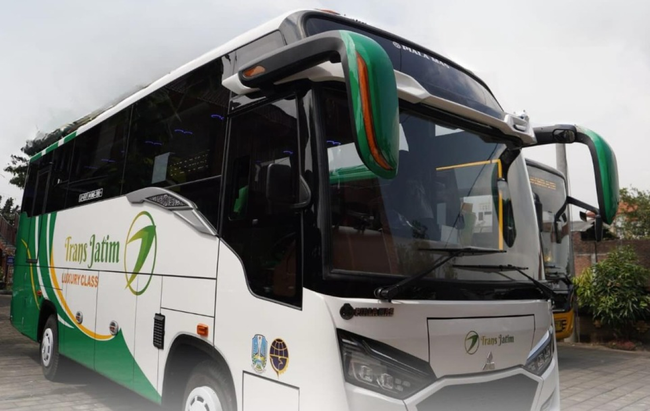Dishub Jatim menyiapkan strategi pengembangan yang lebih mandiri melalui peluncuran layanan Trans Jatim Luxury.