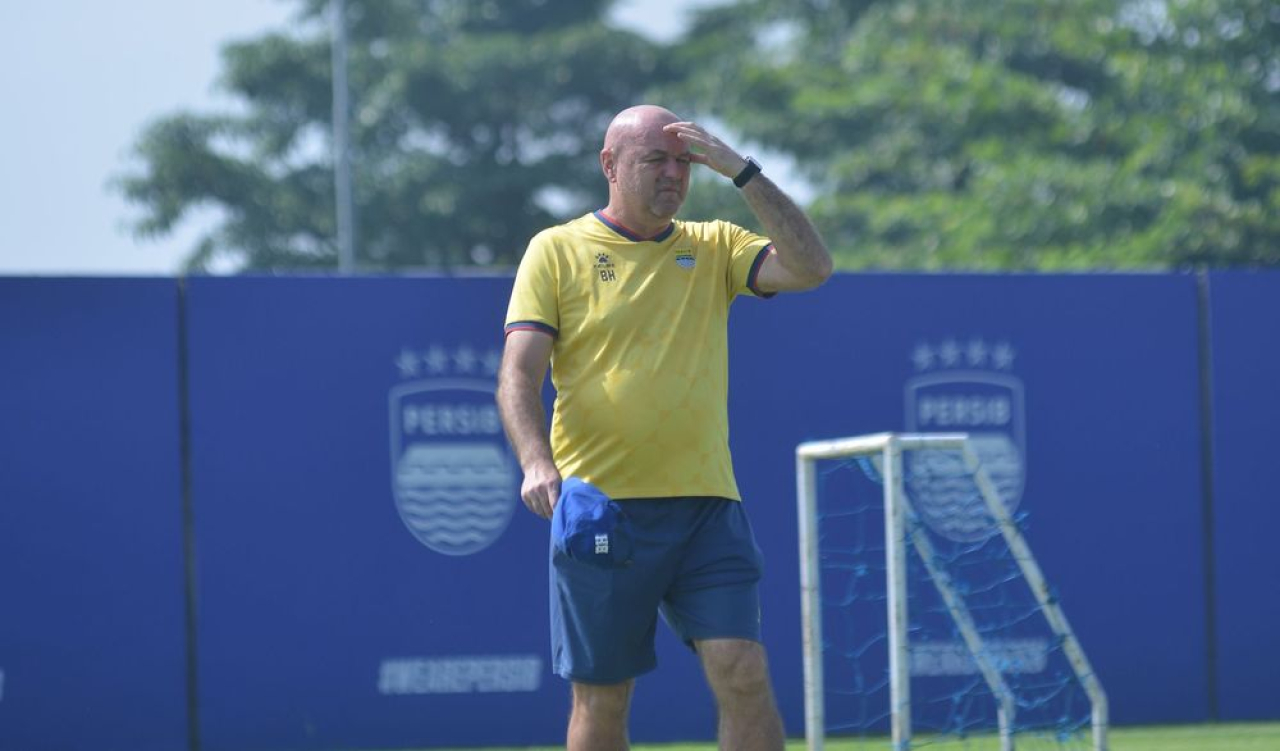 Pelatih Bojan Hodak