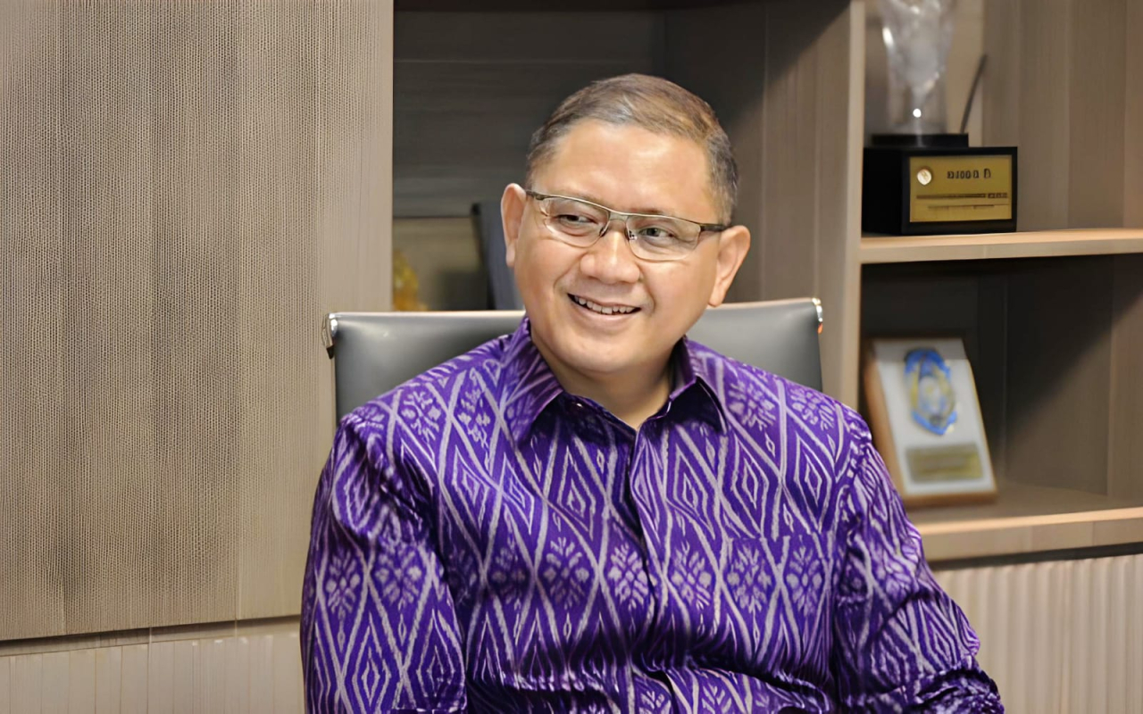 Kepala Dinas Pendidikan Jawa Timur, Aries Agung Paewai