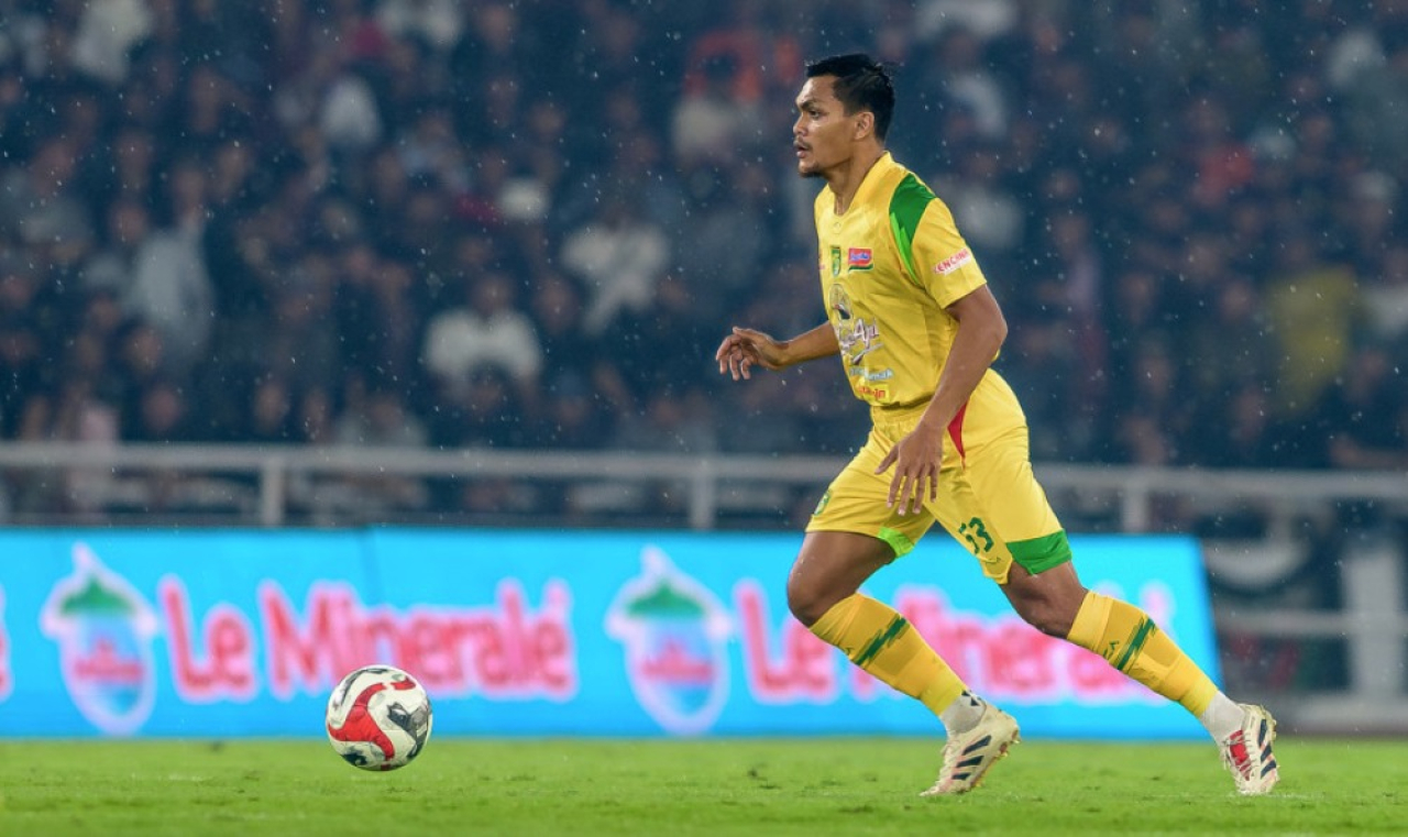 Rachmat Irianto saat tampil di Stadion Gelora Bung Karno melawan Persija Jakarta. (Persebaya)