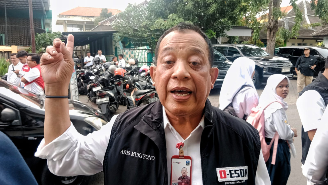 Aris Mukiyono, mantan Kepala Dinas Energi dan Sumber Daya Mineral (ESDM) Jatim