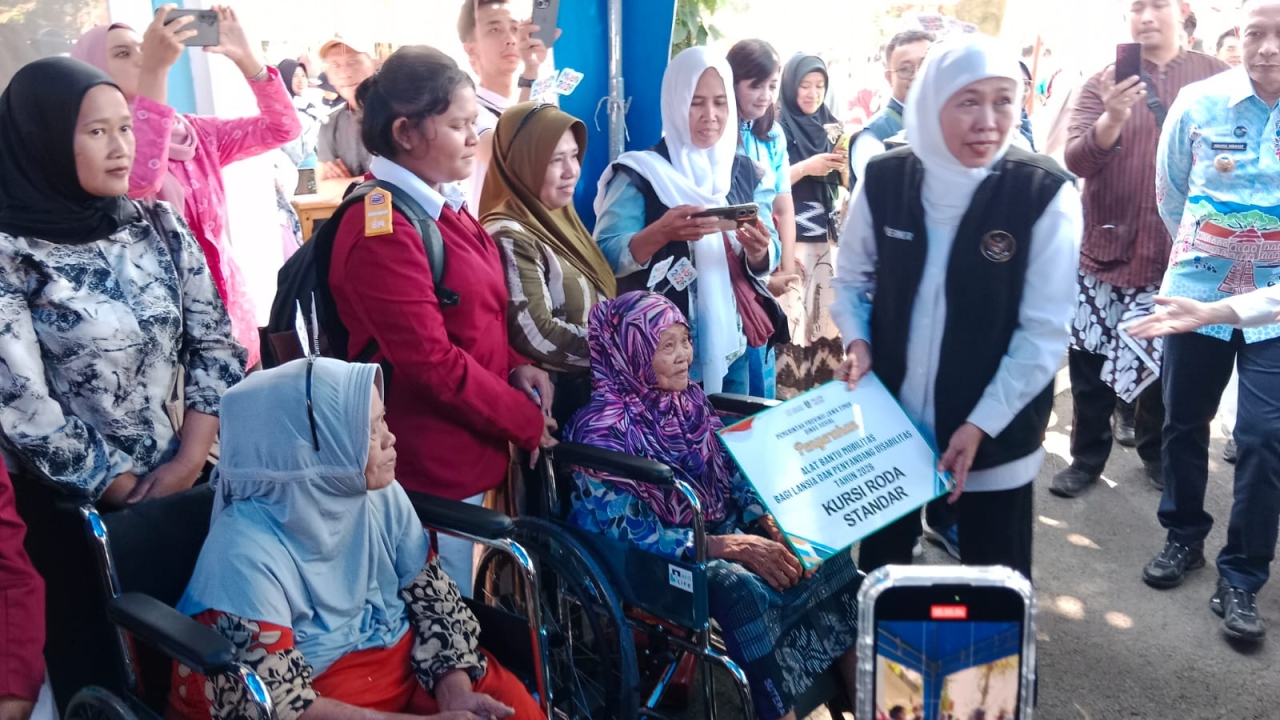 Ratusan Lansia Nikmati Layanan Gratis dan Bantuan Sosial di Puncak HLUN 2026 Jatim