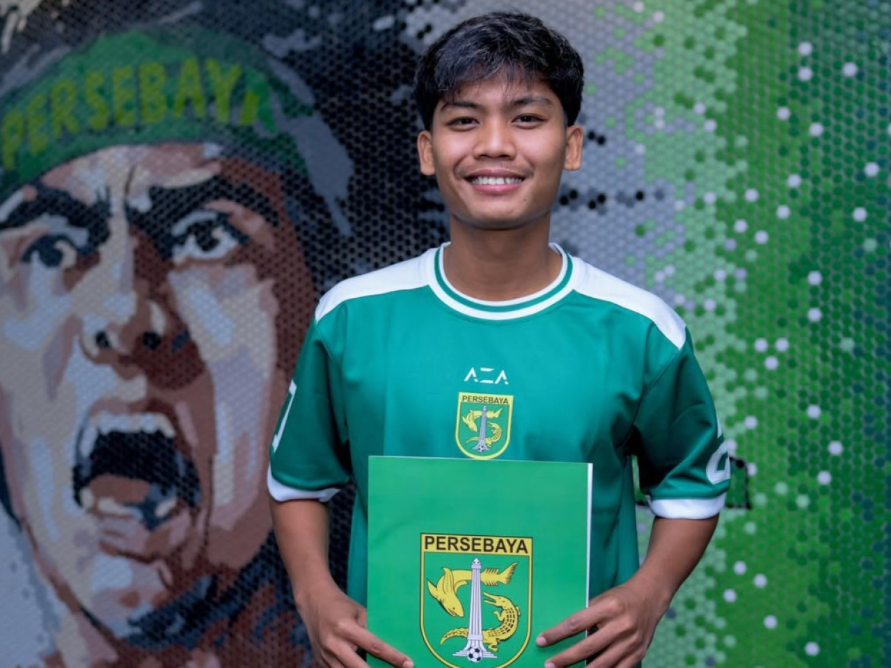 Dicky Kurniawan siap memberikan yang terbaik untuk Persebaya di musim 2026/27. (Persebaya)